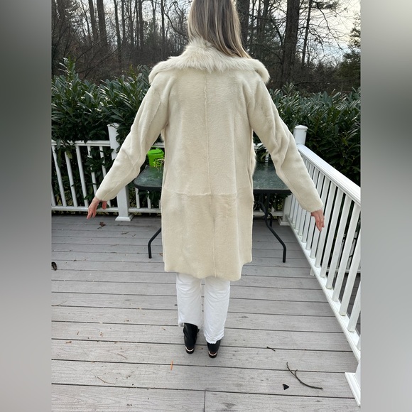 Theory shearling coat - Picture 3 of 14